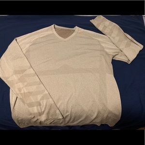 LuluLemon Mens V Neck Long Sleeve Fleece